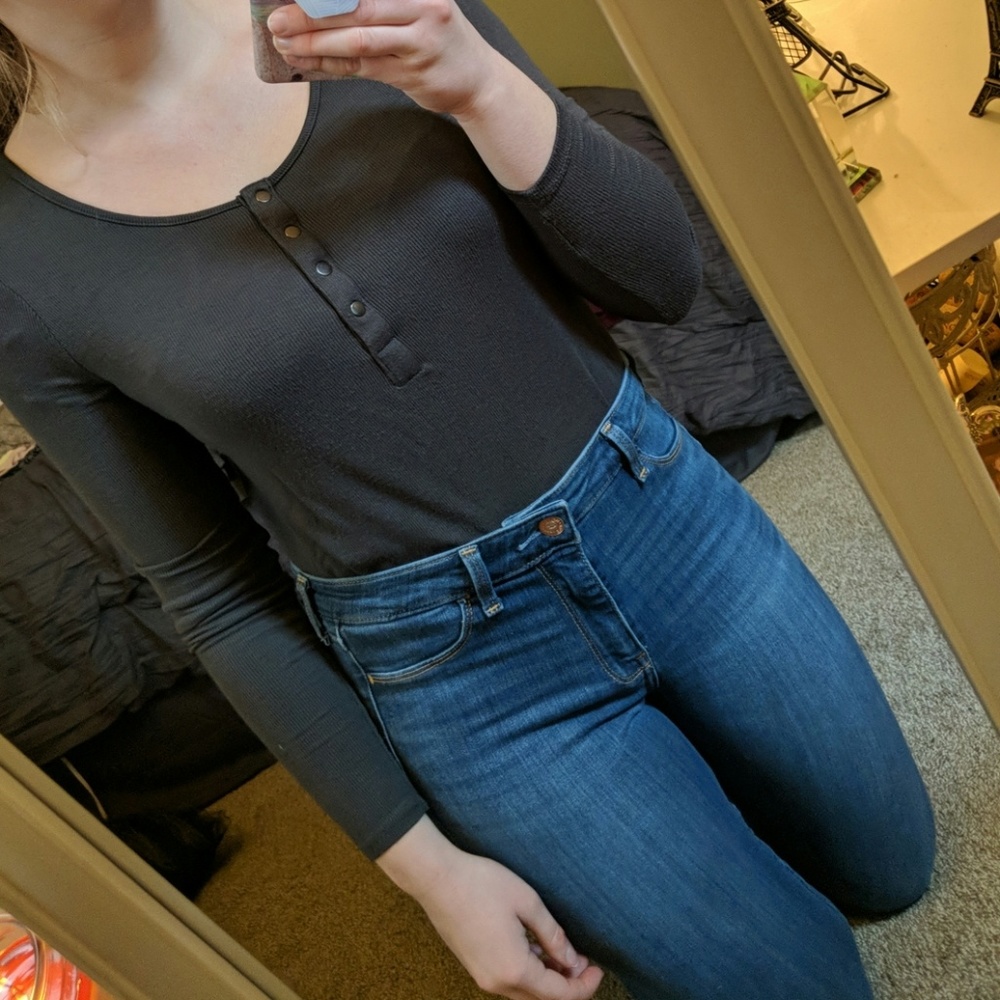 Crop Gray Guess Long Sleeve